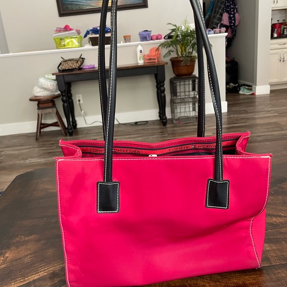 Vintage early 2000s shoulder bag. - Picture 3 of 9